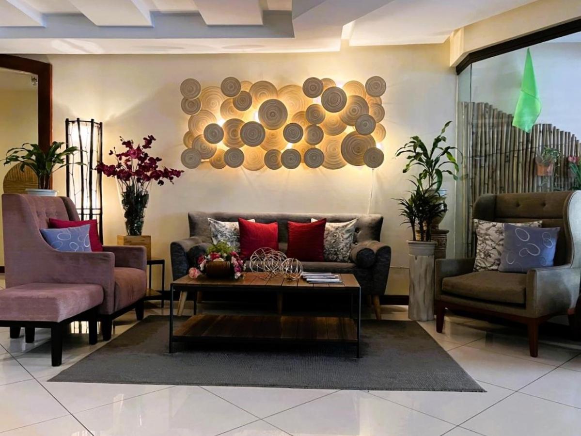 Subic Residencias Olongapo Exteriér fotografie