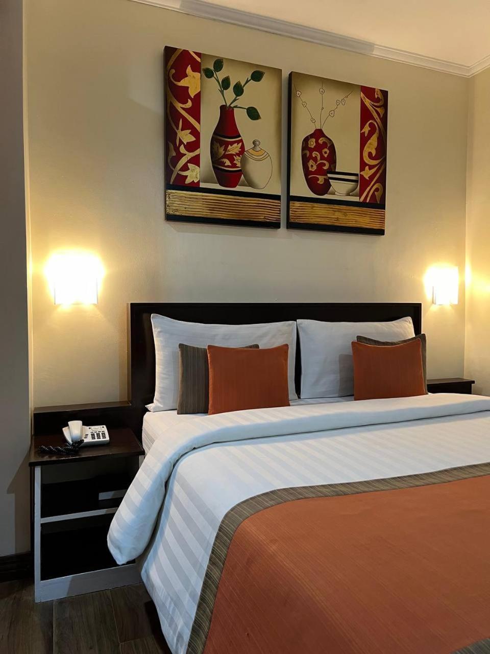Subic Residencias Olongapo Exteriér fotografie
