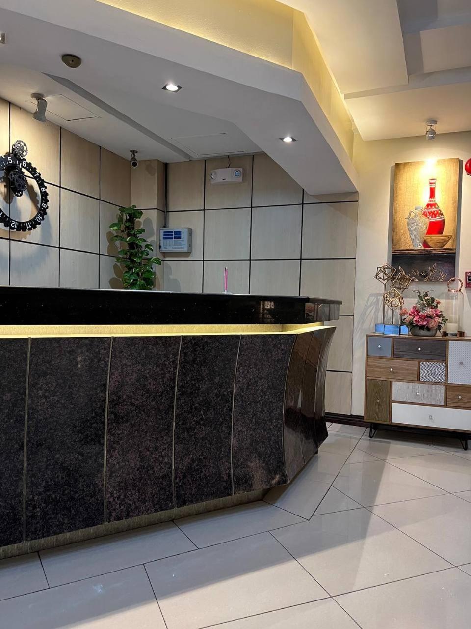 Subic Residencias Olongapo Exteriér fotografie