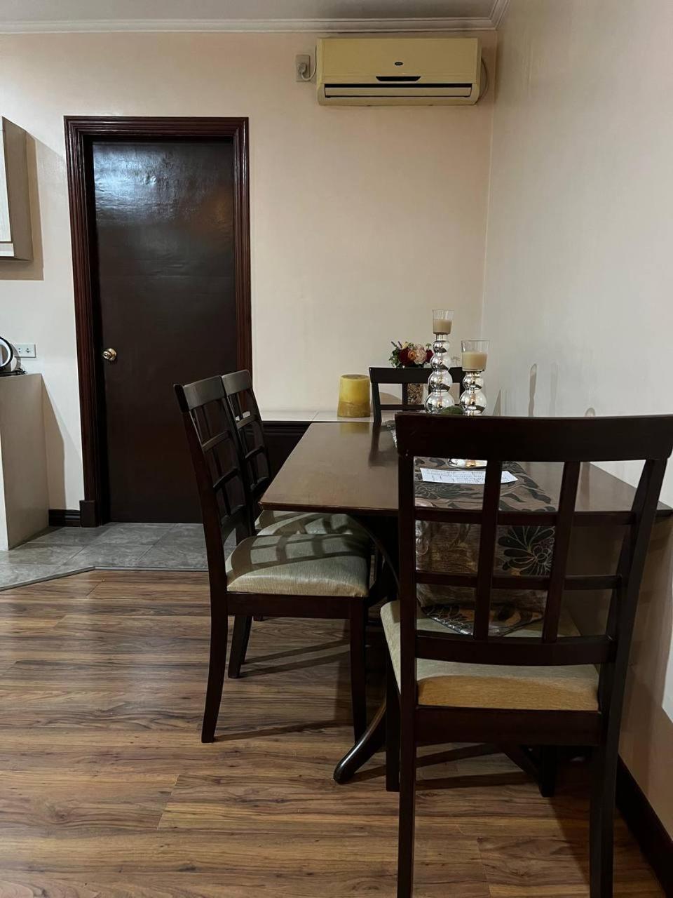 Subic Residencias Olongapo Exteriér fotografie