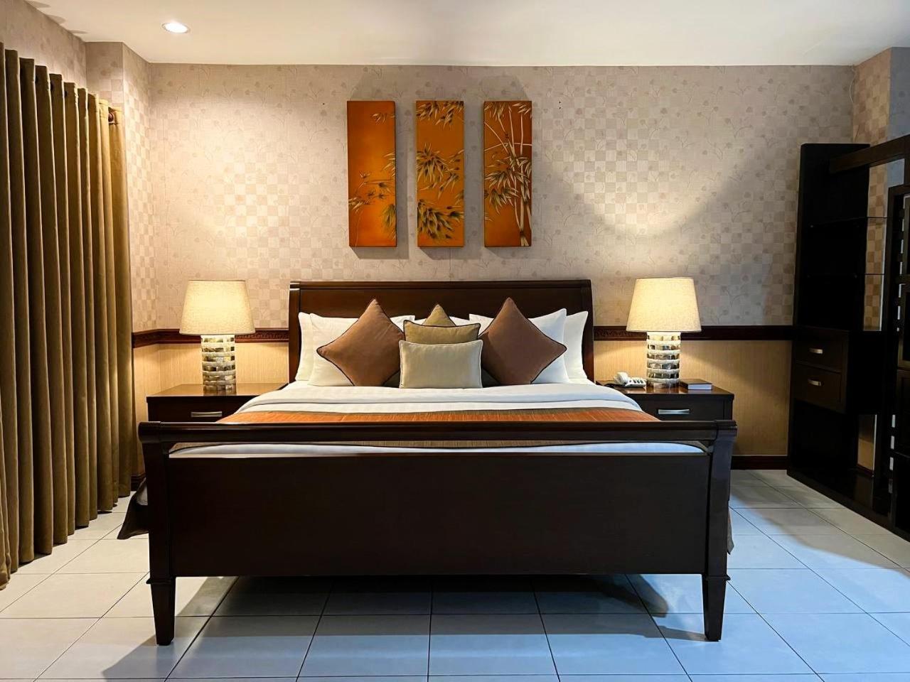 Subic Residencias Olongapo Exteriér fotografie