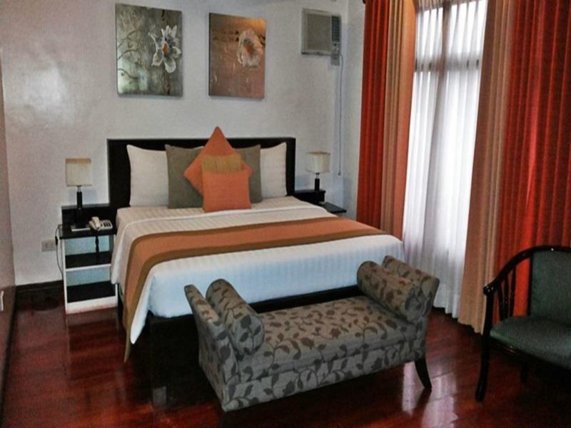 Subic Residencias Olongapo Exteriér fotografie